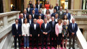Alberto Núñez Feijóo, durante su visita al Parlame...