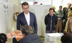 Alberto Núñez Feijóo ejerciendo su derecho al voto en Madrid 