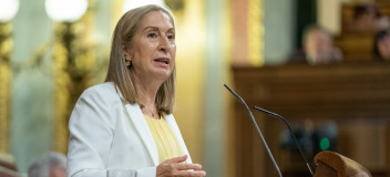 Ana Pastor durante su intervención. Ana Pastor durante su intervención.