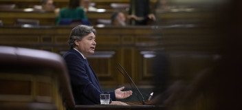 El portavoz de Justicia del GPP, Luis Santamaría