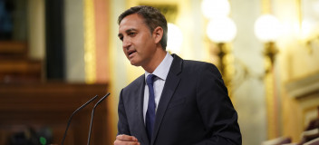 César Sánchez en la sesión de control al Gobierno en el Pleno del Congreso César Sánchez en la sesión de control al Gobierno en el Pleno del Congreso