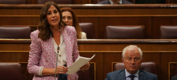 Rosa Romero en la sesión de control al Gobierno en el Congreso