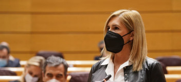 Salomé Pradas en Pleno del Senado Salomé Pradas en Pleno del Senado