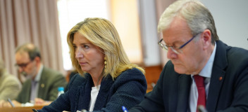 Alicia García y Antonio Silván, en la Comisión conjunta Constitucional y de Justicia