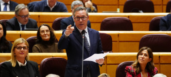 Alfonso Serrano en el Senado