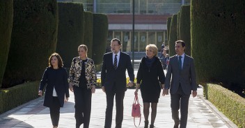 Mariano Rajoy con Soraya Sáenz de Santamaría, Cristina Cifuentes, Esperanza Aguirre y Fernando Martinez-Maillo