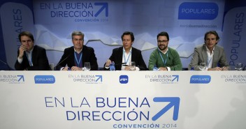 Carlos Floriano en una mesa de trabajo en la Convención Nacional del PP 