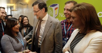 Rajoy con Beatriz Jurado y NNGG 