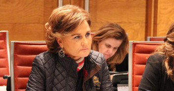 Montserrat Martinez en el Senado