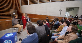 Pablo Casado y Cristina Cifuentes visitan Ávila