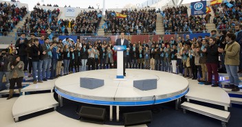 Mariano Rajoy en el acto de central de campaña en Madrid