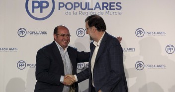 Mariano Rajoy preside la reunión de la Junta Directiva del PP de Murcia