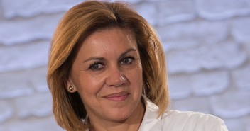 Mª Dolores Cospedal participa en un encuentro con afiliados