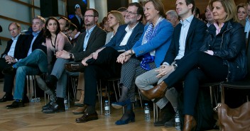 Mariano Rajoy junto a los Vicesecretarios Generales y la Presidenta del PP de Aragón, Luisa Fernanda Rudi