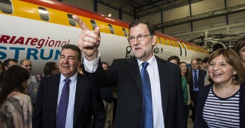 Mariano Rajoy visita las instalaciones de Air Nostrum