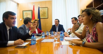 Reunión de los equipos negociadores de PP y Ciudadanos