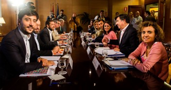 Segunda reunión de los equipos del PP y Ciudadanos en el Congreso de los Diputados