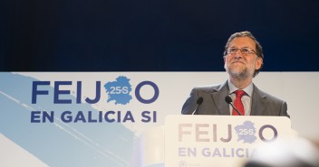 Mariano Rajoy clausura el acto de cierre de campaña en Vigo