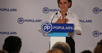 Cospedal clausura un acto con simpatizantes del Partido Popular en Barcelona