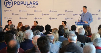 García Albiol durante un acto con compromisarios del PP en Barcelona