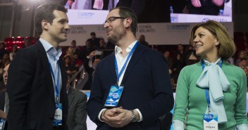 María Dolores de Cospedal junto a Pablo Casado y Javier Maroto en el 18 Congreso del PP