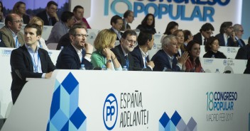 Mariano Rajoy con María Dolores de Cospedal junto con los vicesecretarios en el 18 Congreso del PP