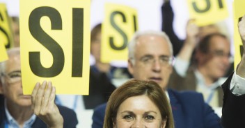 María Dolores de Cospedal durante la votación 18 Congreso