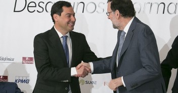 Mariano Rajoy presenta a Juanma Moreno en el desayuno de Europa Press