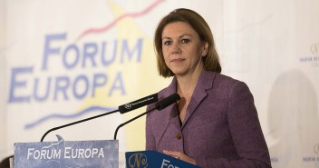Cospedal presenta la conferencia de López-Istúriz en el Fórum Europa