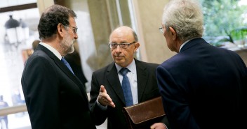 Mariano Rajoy y Cristóbal Montoro en el Congreso de los Diputados