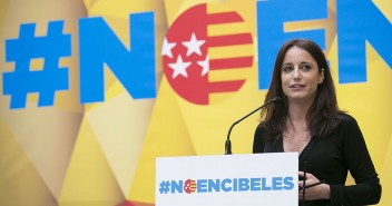 Andrea Levy participa en un acto en apoyo a la Constitución Española en Madrid