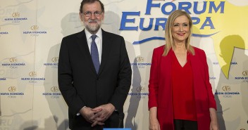 Mariano Rajoy presenta a Cristina Cifuentes en el Nueva Economía Fórum