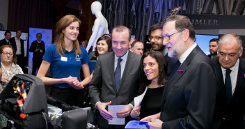 Mariano Rajoy visita la exposición con miembros del EPP