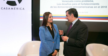José Ramón García-Hernández, participa en la conferencia Venezuela como problema. Los desafíos para el fortalecimiento de las de