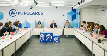 Desayuno informativo de Fernando Martínez Maillo con periodistas acerca de la Convención Nacional de Sevilla