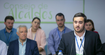 José Ángel Alonso interviene en el Consejo de Alcaldes de NNGG