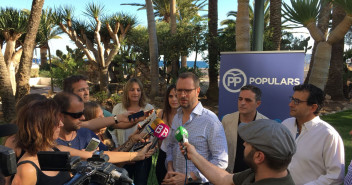 Javier Maroto clausura un acto de NNGG en Ibiza