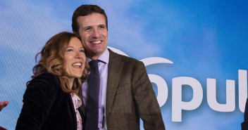 Pablo Casado junto a Ana Alós, candidata a la Alcaldía de Huesca