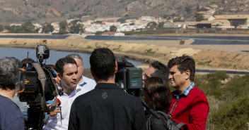 Teodoro García Egea en su visita al Club Náutico San Javier y  Portmán
