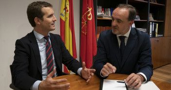 Reunión de Pablo Casado con Javier Esparza, Presidente de UPN