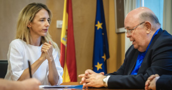 Reunión de Cayetana Álvarez de Toledo con el embajador Antonio Ecarri, enviado especial del Presidente Encargado de Venezuela