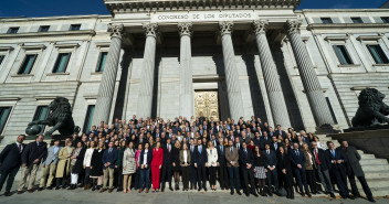 Foto de familia de los diputados y senadores electos del Partido Popular