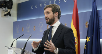 Pablo Casado en rueda de prensa en el Congreso de los Diputados tras la ronda de contactos del Rey