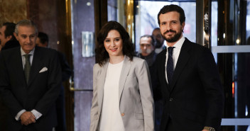 Pablo Casado e Isabel Díaz Ayuso, en el desayuno informativo de Europa Press