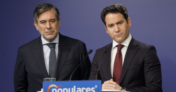 Rueda de prensa de Teodoro García Egea y Enrique López