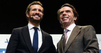 Pablo Casado y José María Aznar, en el coloquio que han mantenido en la UFV.