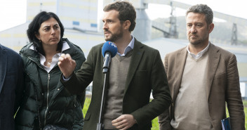 Intervención de Pablo Casado tras su reunión con el Comité de Empresa de Alcoa