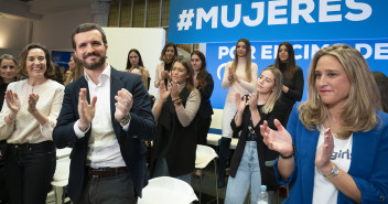 Encuentro "Mujer por encima de todo"