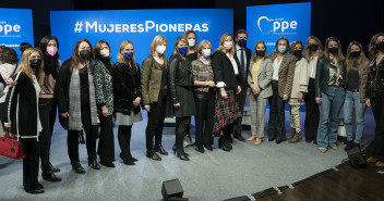 Pablo Casado en el acto "Mujeres Pioneras"