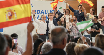  Alberto Núñez Feijóo interviene en un mitin en Jaén.